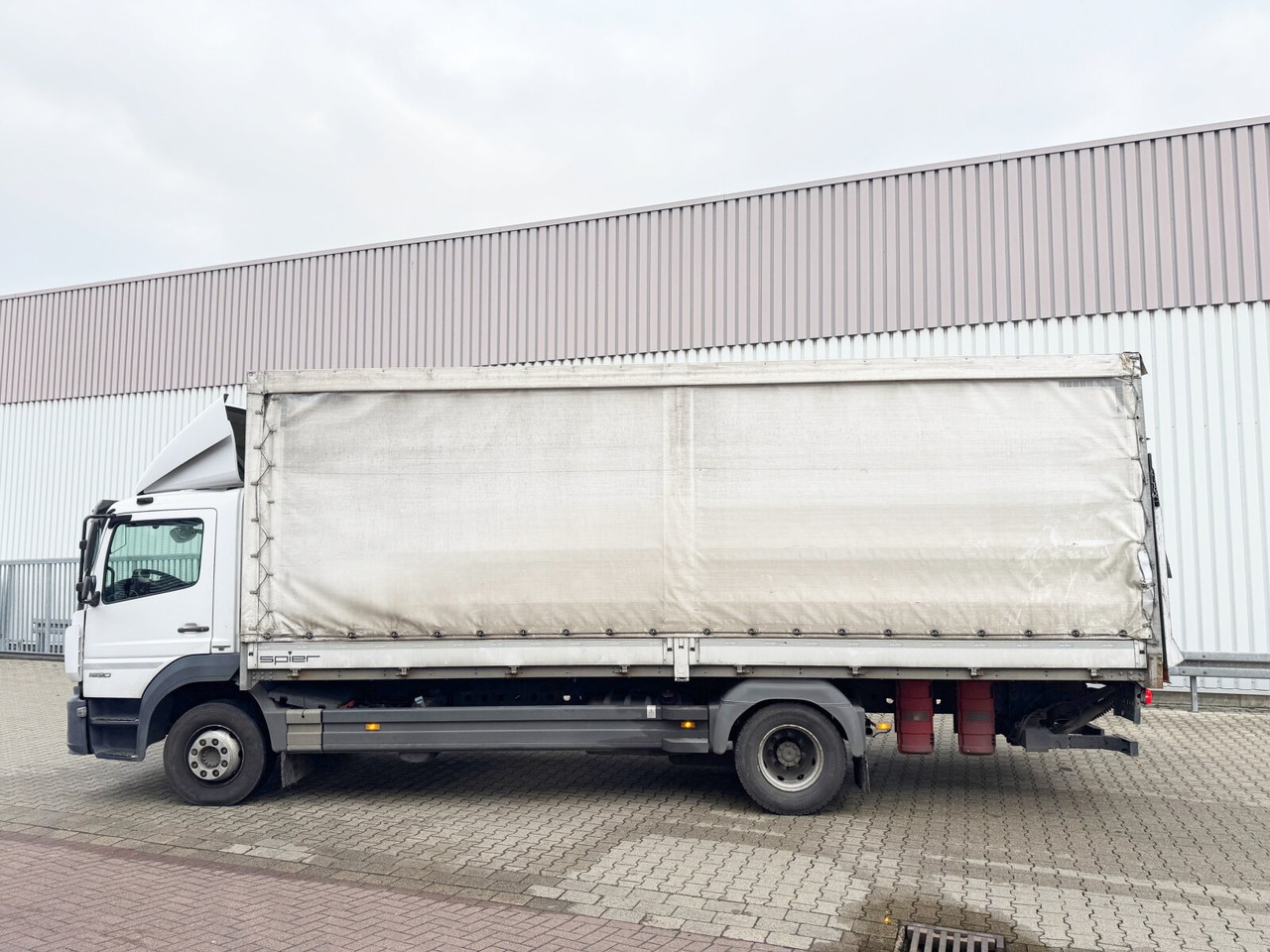 Leasing de Mercedes-Benz Atego 1530 L 4x2 Atego 1530 L 4x2 mit LBW Dhollandia Mercedes-Benz Atego 1530 L 4x2 Atego 1530 L 4x2 mit LBW Dhollandia: foto 15