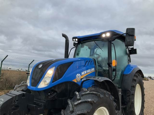 Tractor New Holland T6.145: foto 11