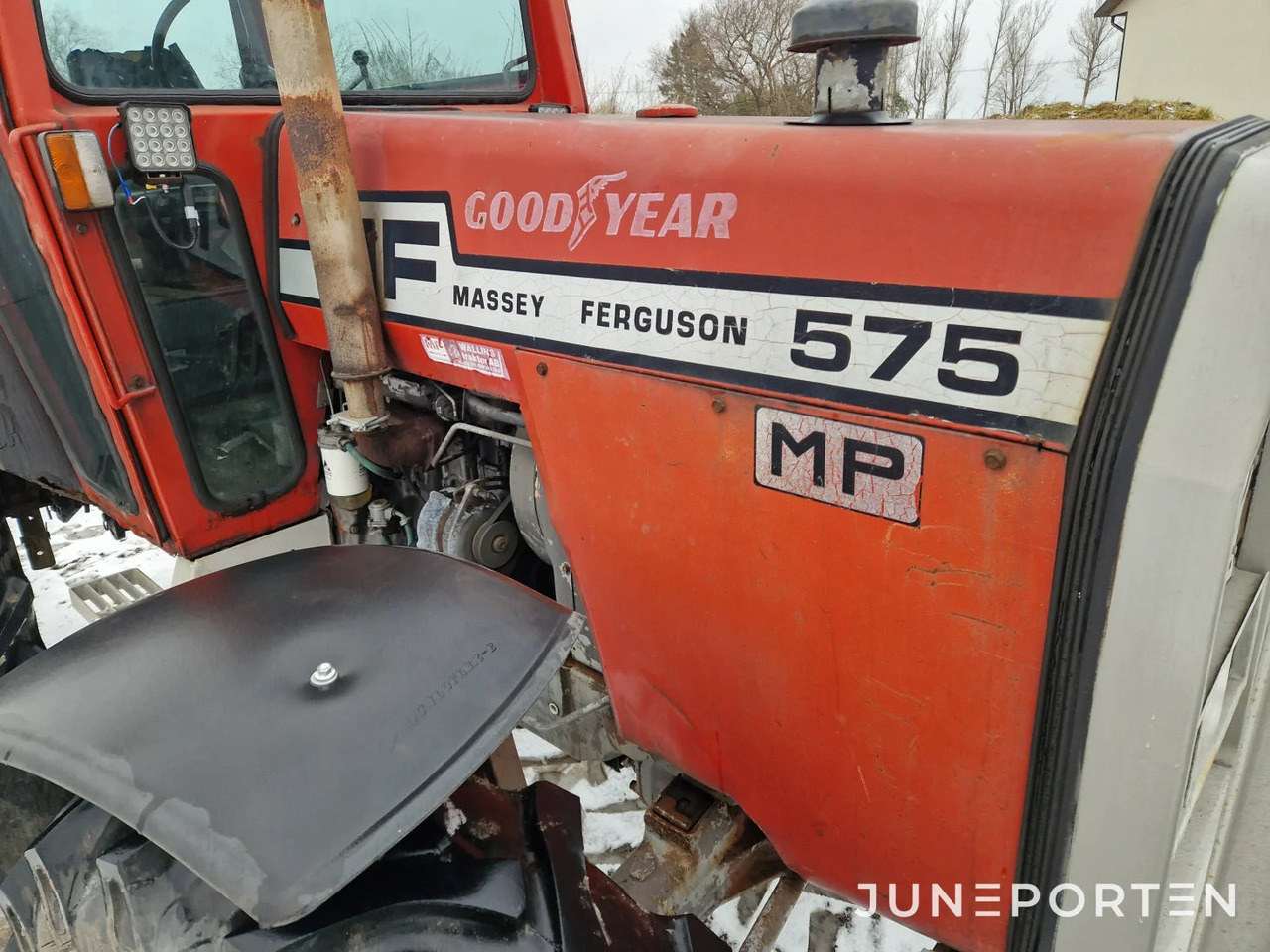 Tractor Massey Ferguson 575 MP 4WD: foto 8