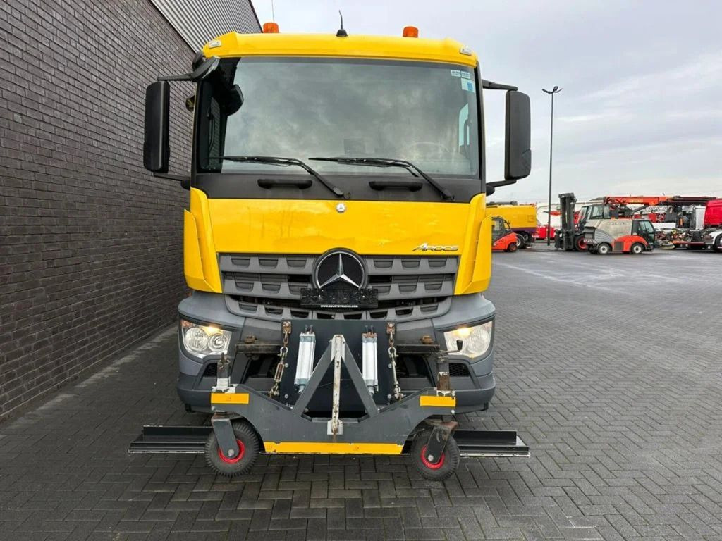 Leasing de Mercedes-Benz Arocs 1824 4X2 BEAM A9000 SWEEPING TRUCK/ KEHRMA  Mercedes-Benz Arocs 1824 4X2 BEAM A9000 SWEEPING TRUCK/ KEHRMA: foto 7