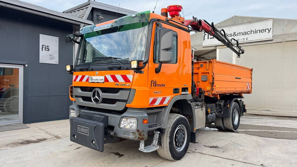 Leasing de Mercedes-Benz Actros 1832 AK tipper 4x4 - crane Fassi 9.2M - remote control  Mercedes-Benz Actros 1832 AK tipper 4x4 - crane Fassi 9.2M - remote control: foto 7