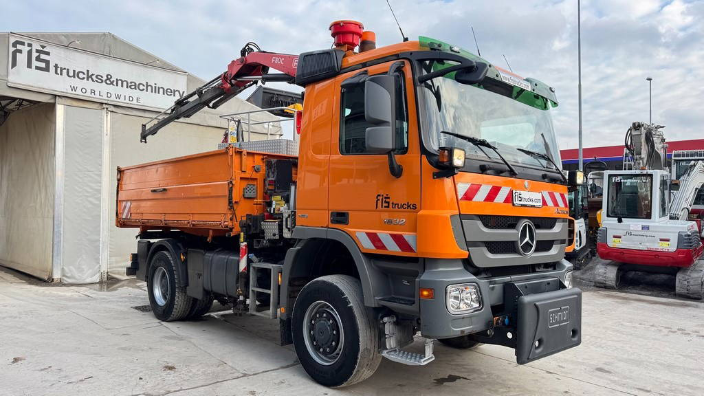 Leasing de Mercedes-Benz Actros 1832 AK tipper 4x4 - crane Fassi 9.2M - remote control  Mercedes-Benz Actros 1832 AK tipper 4x4 - crane Fassi 9.2M - remote control: foto 8