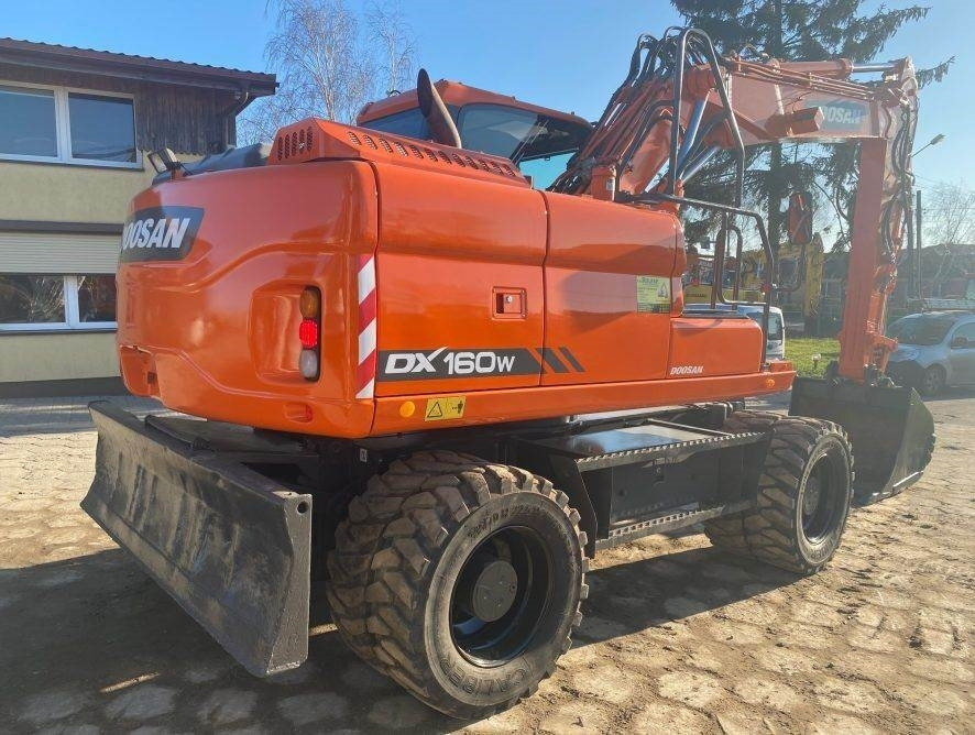 Excavadora de ruedas Doosan DX160W-3: foto 7