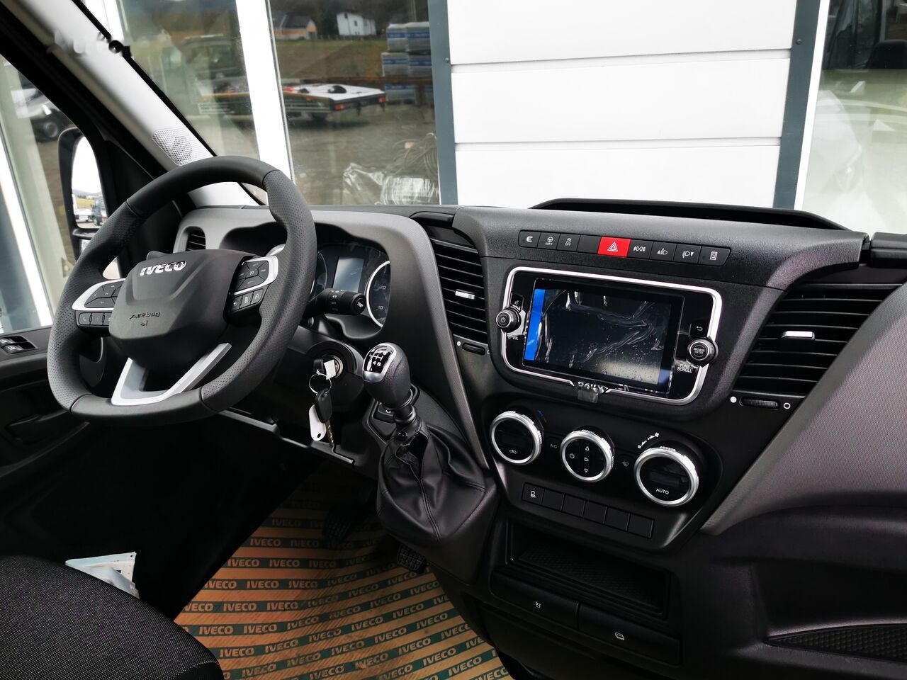 Leasing de IVECO Daily 180KM r. oś 4100 IVECO Daily 180KM r. oś 4100: foto 13