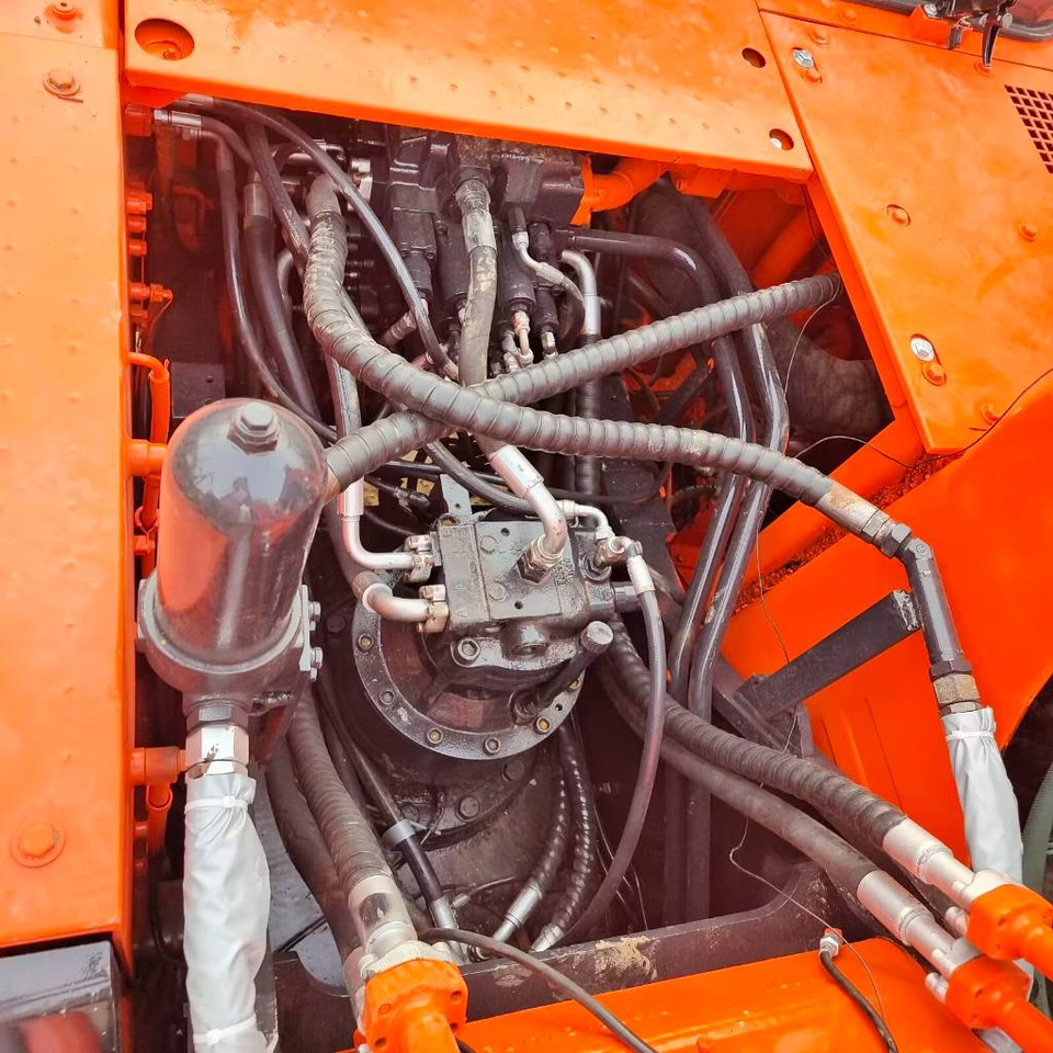 Excavadora de cadenas Doosan DX 300: foto 6