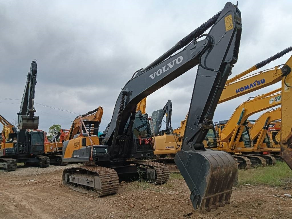 Excavadora de cadenas nuevo Volvo EC 210: foto 8