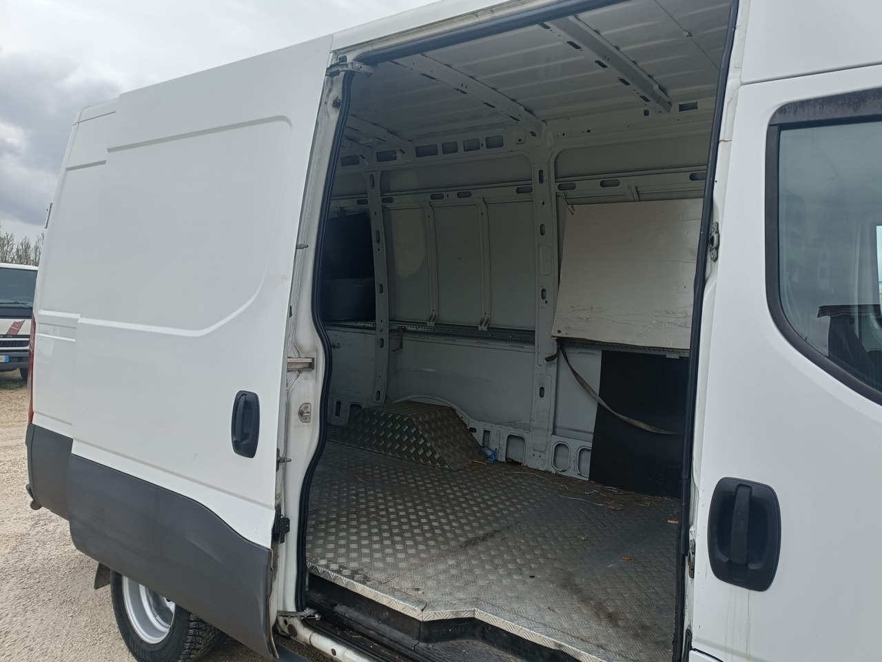 Leasing de iveco daily iveco daily: foto 24