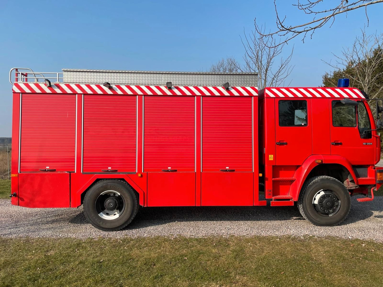 Leasing de  MAN L90 18-284 LAC 4X4 Firetruck *5000 Liter Tank* MAN L90 18-284 LAC 4X4 Firetruck *5000 Liter Tank*: foto 6