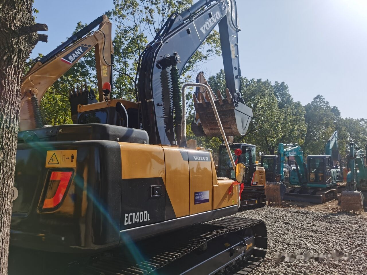 Excavadora de cadenas Volvo EC140DL: foto 8