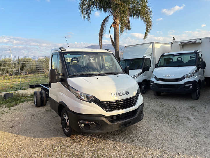 Furgoneta Iveco Daily 35c16: foto 7