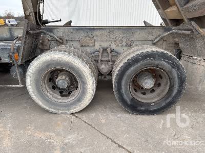 Camión volquete RENAULT KERAX 370 DCI 8x4 Camion Benne: foto 43