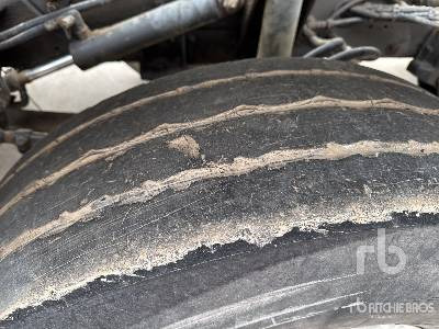 Camión volquete RENAULT KERAX 370 DCI 8x4 Camion Benne: foto 47