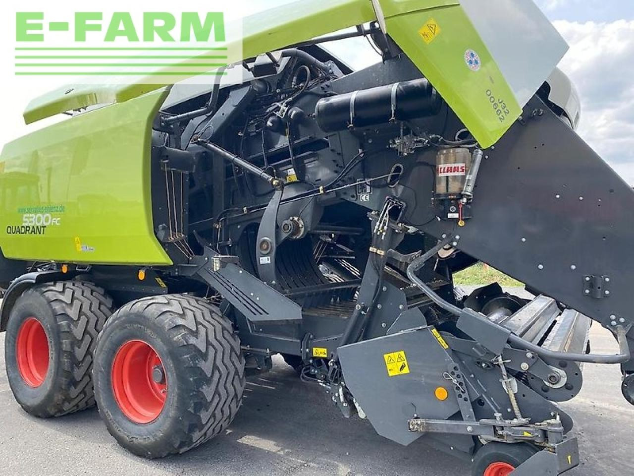 Empacadora de pacas cuadradas CLAAS quadrant 5300 fc tandem sofort einsatzbereit: foto 6