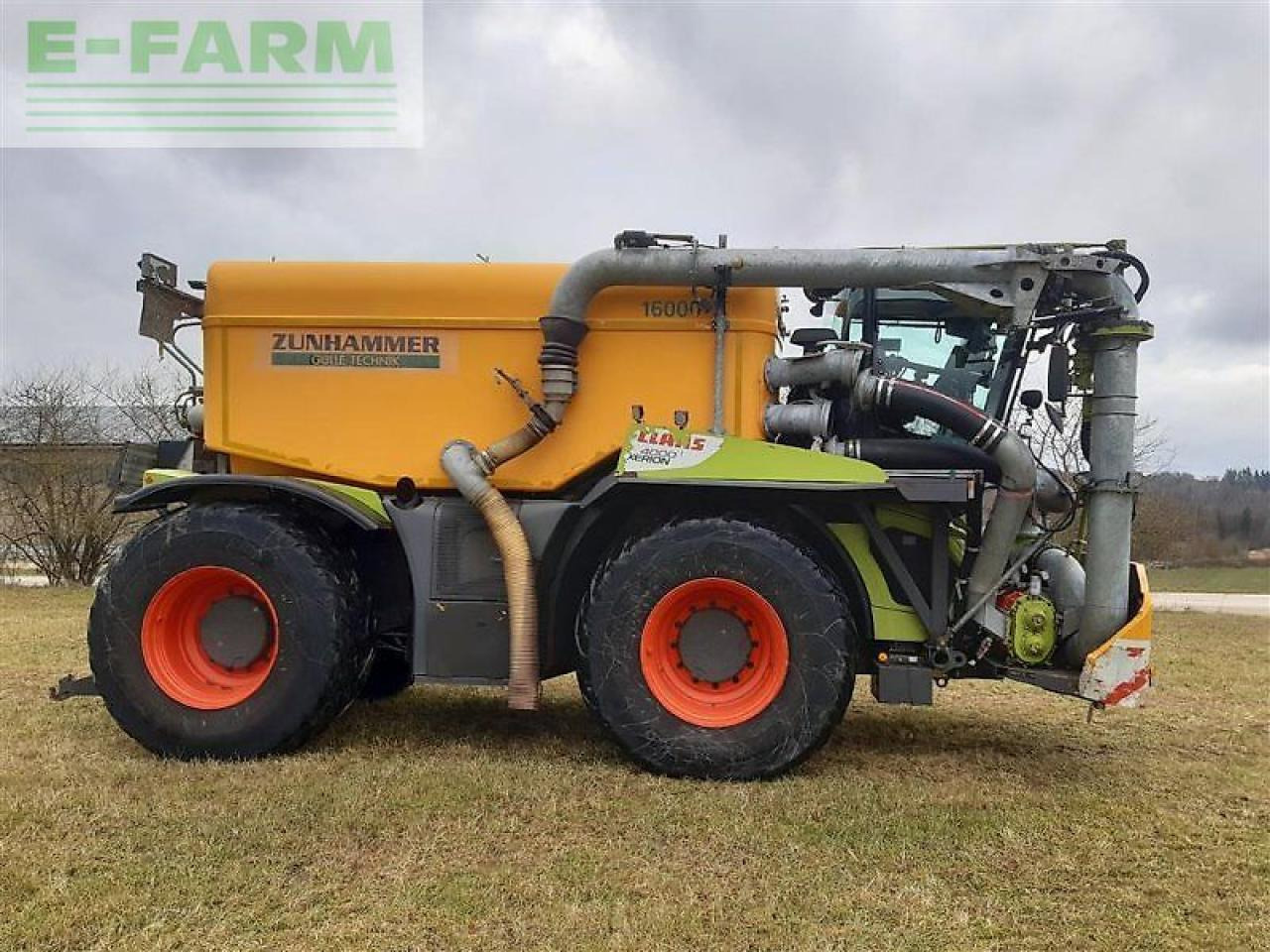 Tractor CLAAS xerion 4000 saddle trac SADDLE TRAC: foto 11