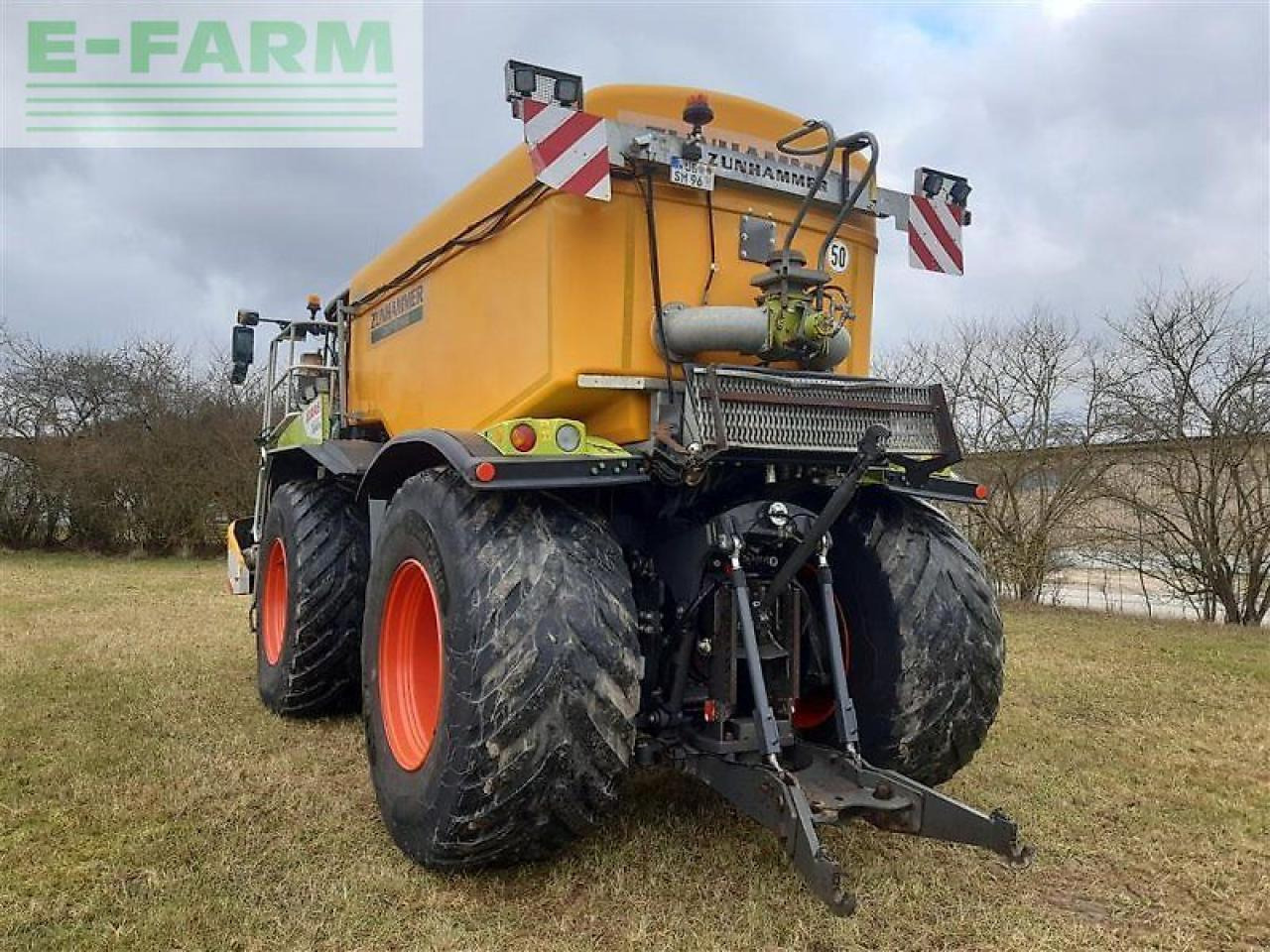 Tractor CLAAS xerion 4000 saddle trac SADDLE TRAC: foto 7