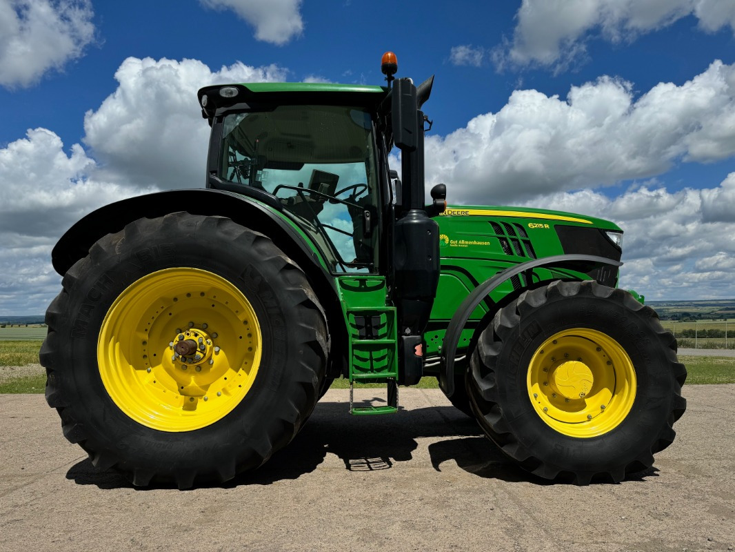 Tractor John Deere 6215 R: foto 9