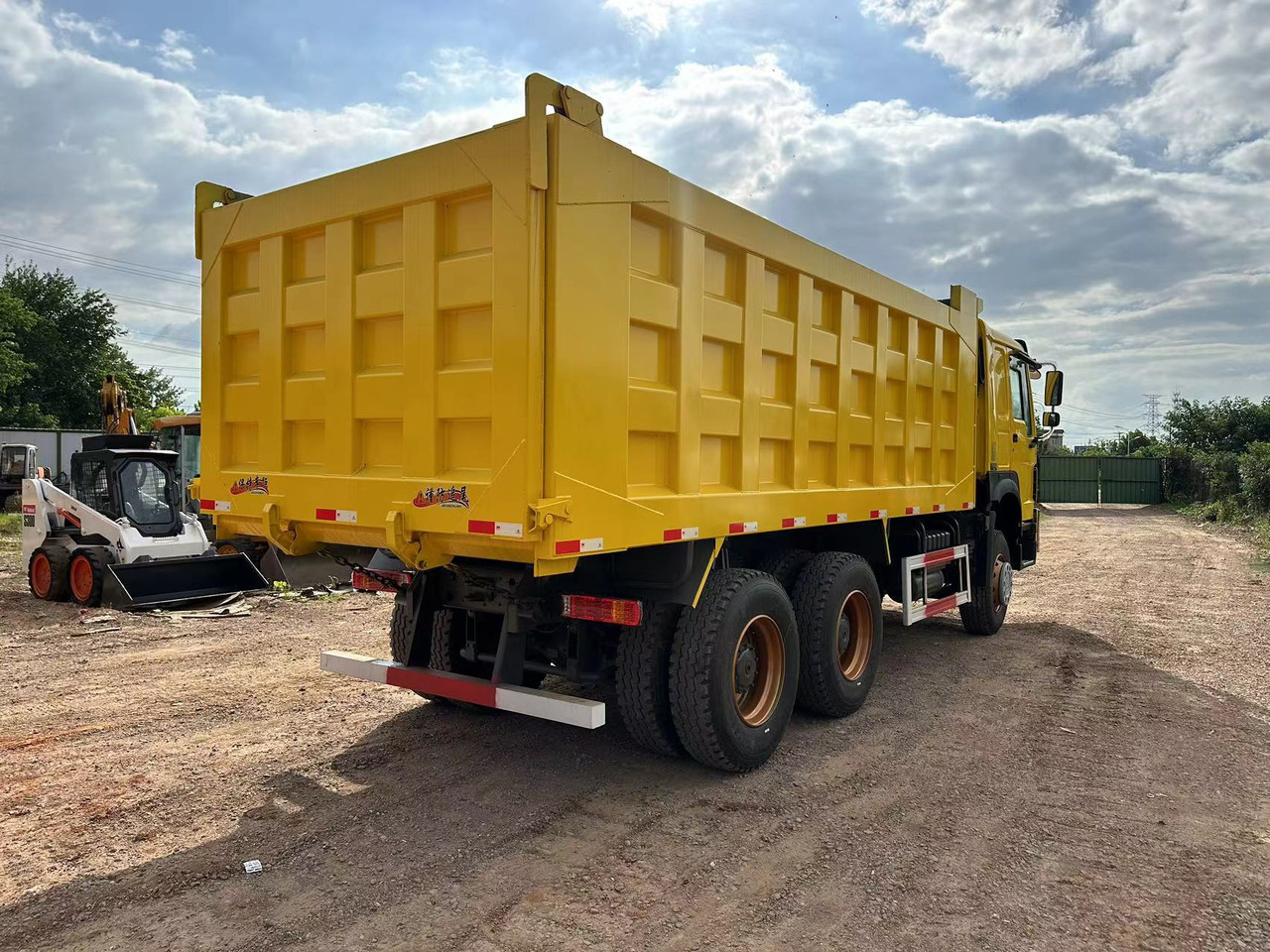 Camión volquete SINOTRUK Howo 371 Dump truck: foto 9