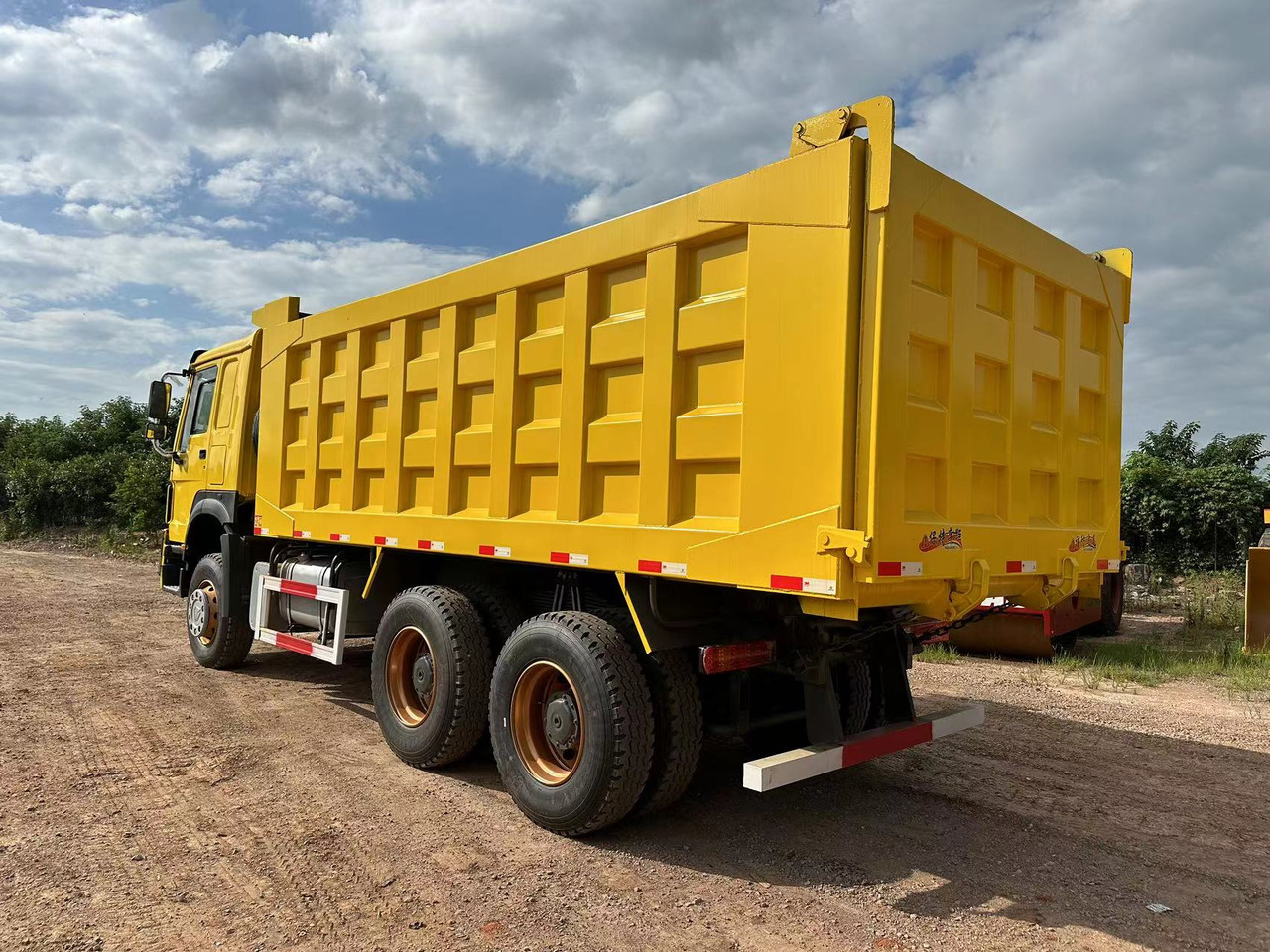 Camión volquete SINOTRUK Howo 371 Dump truck: foto 8