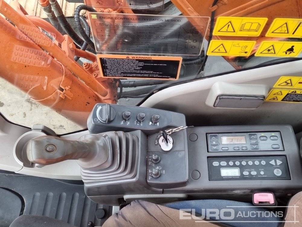 Excavadora de cadenas 2011 Hitachi ZX210LC-3: foto 37