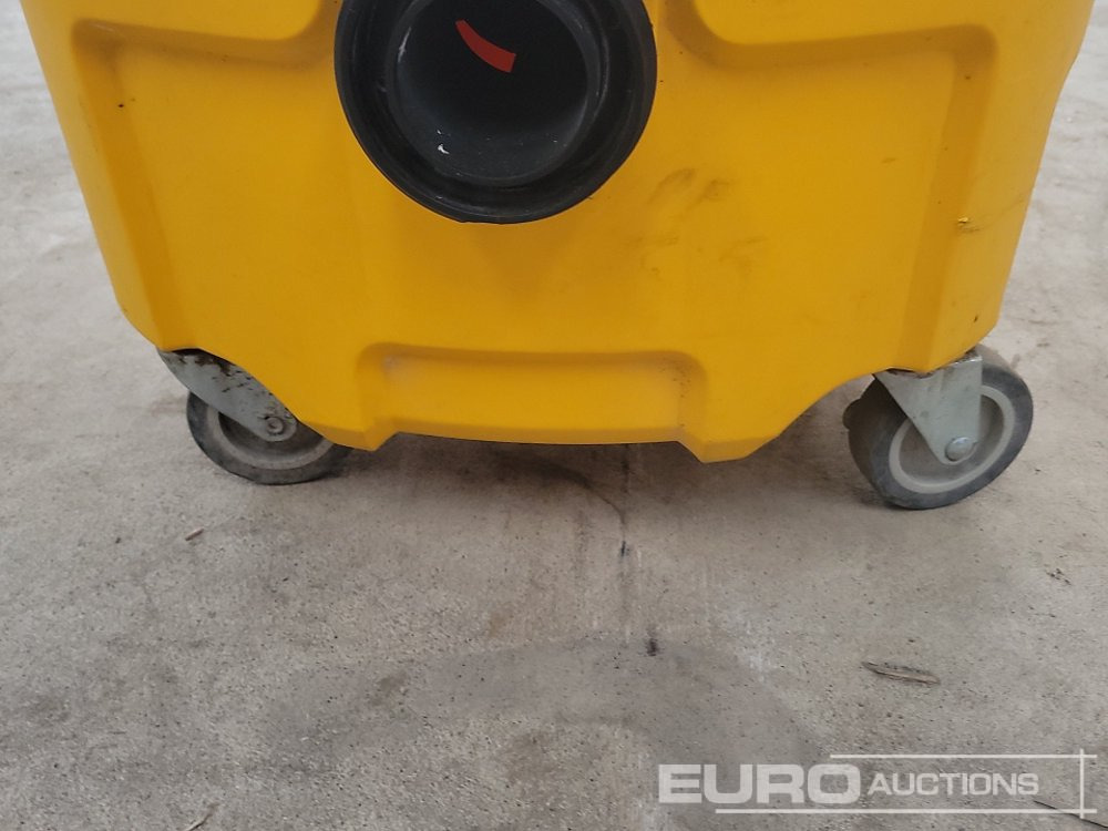 Equipo de construcción Dewalt DWV901L 110 Volt Industrial Vacuum Cleaner: foto 12