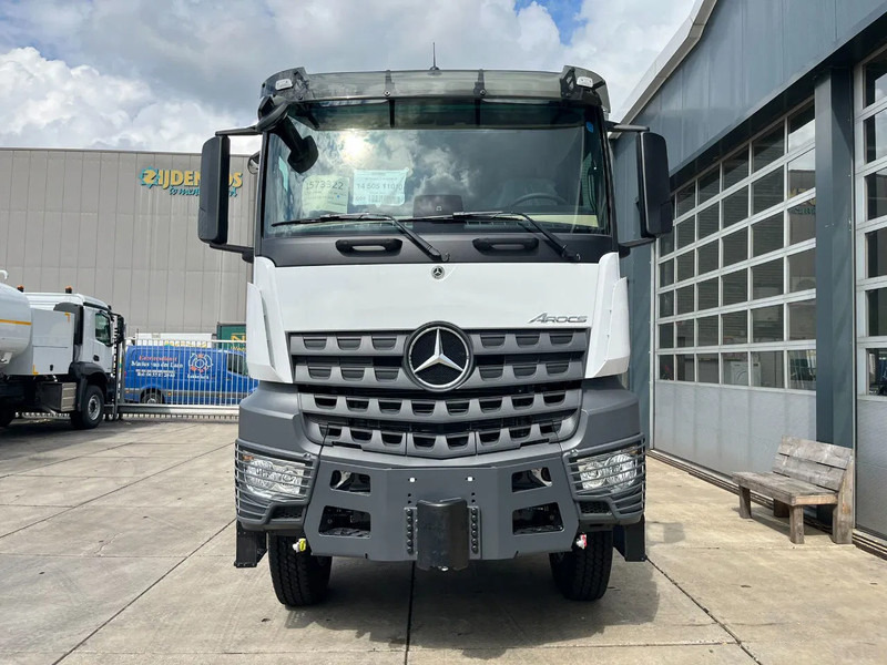 Cabeza tractora nuevo Mercedes-Benz Arocs 4058 AS 6x6 Tractor Head 180T Push Pull (Pre order): foto 8